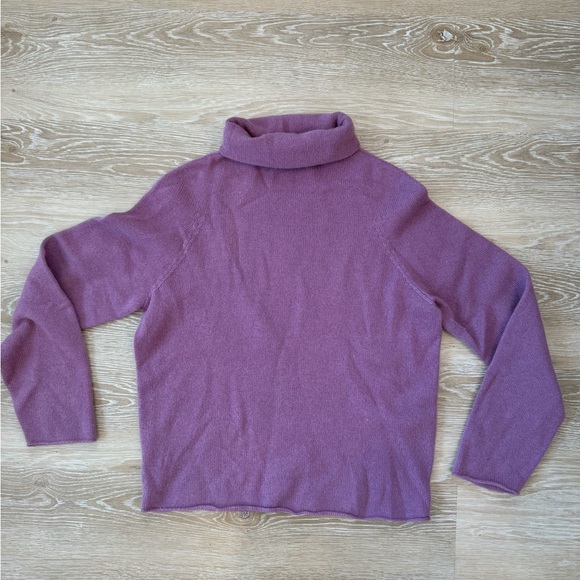 Vince Cashmere Turtleneck Sweater Size XS - Picture 4 of 10